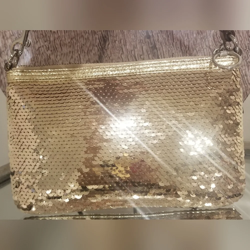 COACH Poppy Gold Sequined Large Clutch Wristlet - Picture 5 of 9